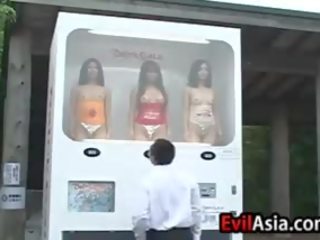 Asian prostitute Creampied